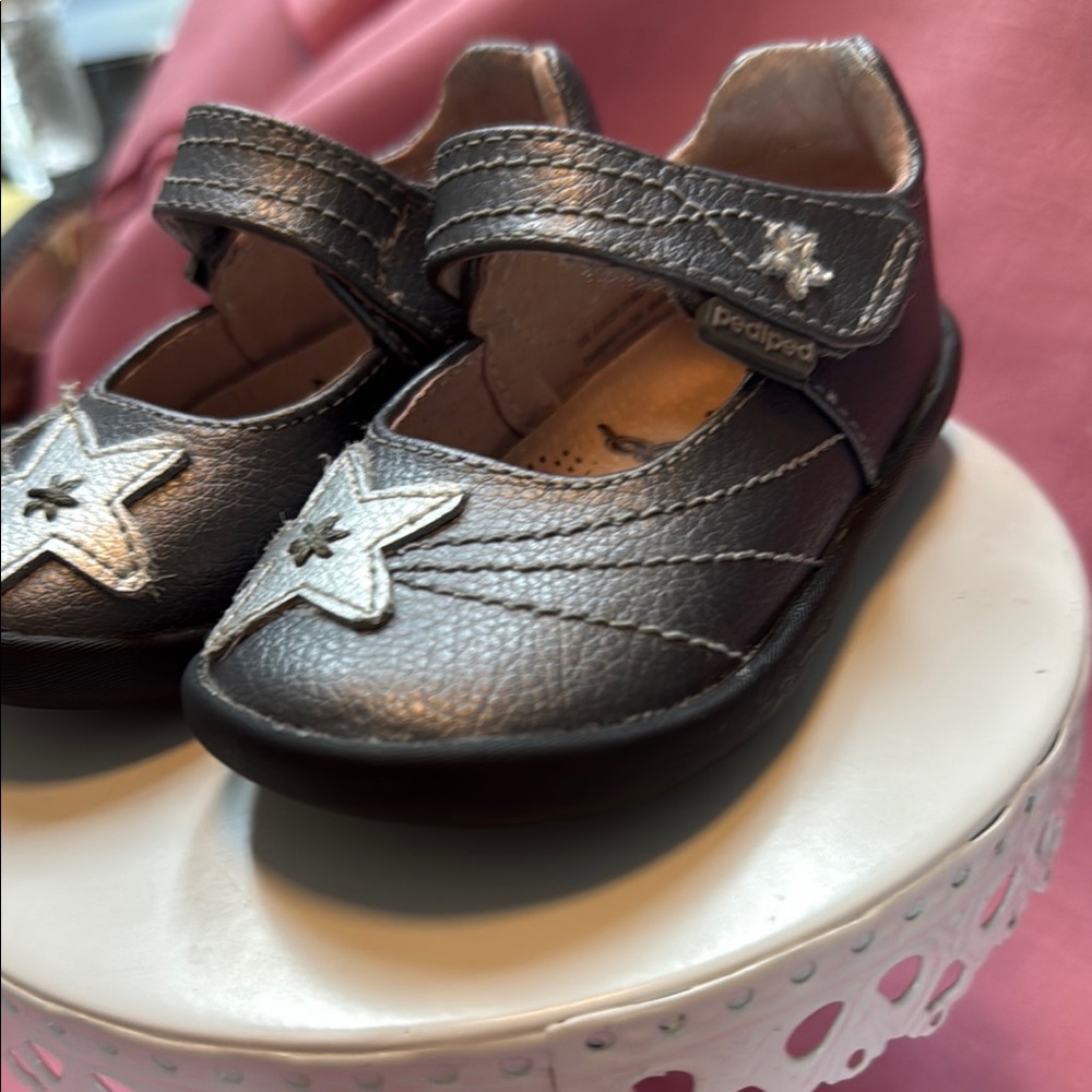 Pediped Black and Silver Dress Shoes with Star Appliqué - Picture 4 of 9